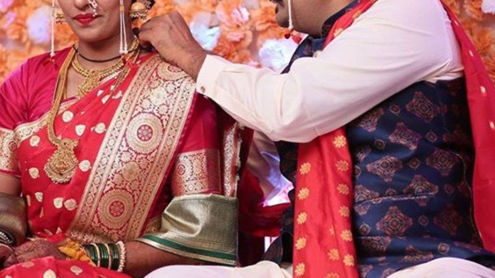 ಪ್ರೀತಿಸಿ ಮದುವೆಯಾದ್ರೂ ವಿಚ್ಛೇದನ.. ಪ್ರಸಿದ್ಧ ನಟಿಯ ದಾಂಪತ್ಯದಲ್ಲಿ ಬಿರುಕು! 5 ವರ್ಷಗಳ ಸಂಬಂಧಕ್ಕೆ ಎಳ್ಳುನೀರು.. ಪ್ರೀತಿಸಿ ಮದುವೆಯಾದ್ರೂ ವಿಚ್ಛೇದನ.. ಪ್ರಸಿದ್ಧ ನಟಿಯ ದಾಂಪತ್ಯದಲ್ಲಿ ಬಿರುಕು! 5 ವರ್ಷಗಳ ಸಂಬಂಧಕ್ಕೆ ಎಳ್ಳುನೀರು..