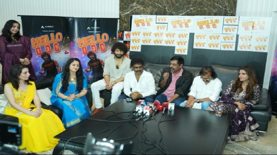 ಸ್ಯಾಂಡಲ್ವುಡ್ಗೆ "ಹಲೋ123" ಮೂಲಕ ರೀ ಎಂಟ್ರಿ ಕೊಟ್ಟ ಭುವನ್..! ಸೆನ್ಸೇಷನ್ ಮೂಡಿಸಲು ಸಜ್ಜಾದ ಯೋಗರಾಜ್ ಭಟ್ ಮತ್ತು ವಿ ಹರಿಕೃಷ್ಣ ಜೋಡಿ. ಸ್ಯಾಂಡಲ್ವುಡ್ಗೆ "ಹಲೋ123" ಮೂಲಕ ರೀ ಎಂಟ್ರಿ ಕೊಟ್ಟ ಭುವನ್..! ಸೆನ್ಸೇಷನ್ ಮೂಡಿಸಲು ಸಜ್ಜಾದ ಯೋಗರಾಜ್ ಭಟ್ ಮತ್ತು ವಿ ಹರಿಕೃಷ್ಣ ಜೋಡಿ.