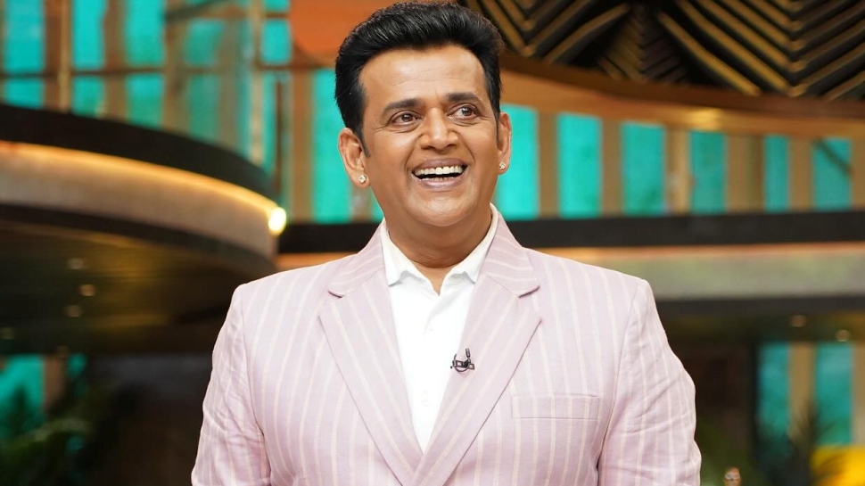 ರಾತ್ರಿ ಮಲಗಿದ್ದಾಗ ಈ ನಟ ತಮ್ಮ ಪತ್ನಿಯ ಆ ಭಾಗವನ್ನು ಪ್ರತಿದಿನ ಮುಟ್ಟುತ್ತಾರಂತೆ! ಬಹಿರಂಗವಾಗಿಯೇ ಆ ವಿಚಾರ ಬಿಚ್ಚಿಟ್ಟ ಹೀರೋ ರಾತ್ರಿ ಮಲಗಿದ್ದಾಗ ಈ ನಟ ತಮ್ಮ ಪತ್ನಿಯ ಆ ಭಾಗವನ್ನು ಪ್ರತಿದಿನ ಮುಟ್ಟುತ್ತಾರಂತೆ! ಬಹಿರಂಗವಾಗಿಯೇ ಆ ವಿಚಾರ ಬಿಚ್ಚಿಟ್ಟ ಹೀರೋ