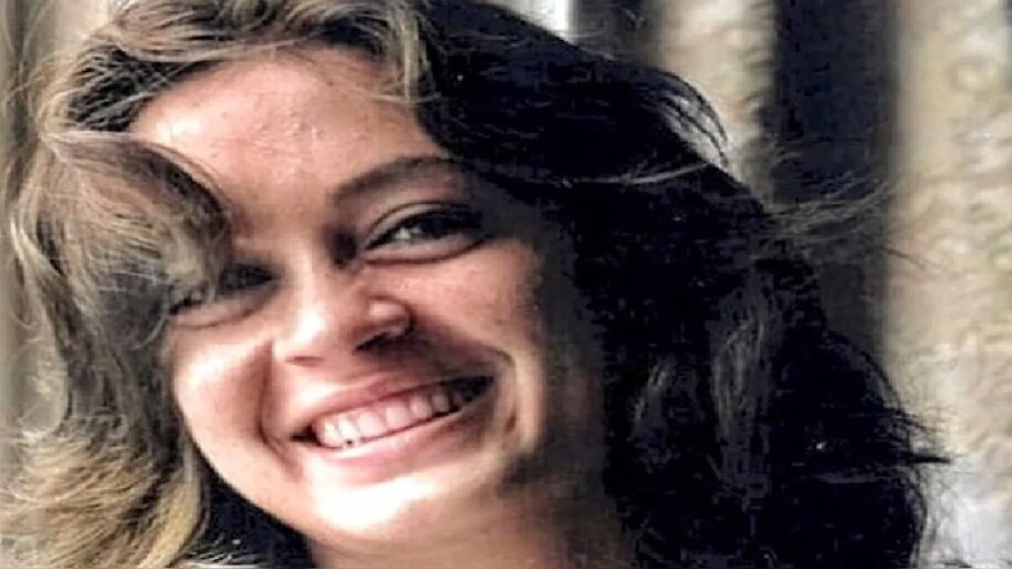 4ನೇ ಹಂತದ ಕ್ಯಾನ್ಸರ್‌ನಿಂದ ಬಳಲುತ್ತಿರುವ ನೀಲಿ ಕಣ್ಣಿನ ನಟಿ: ಅಭಿಮಾನಿಗಳಿಗೆ ದೊಡ್ಡ ಆಘಾತ!!