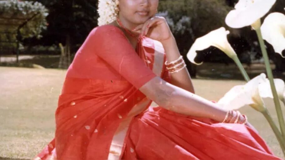 ವೈದ್ಯರ ಸಣ್ಣ ನಿರ್ಲಕ್ಷ್ಯದಿಂದ ವೀಲ್‌ಚೇರ್‌ಗೆ ಸೀಮಿತವಾಯ್ತು ಪ್ರಖ್ಯಾತ ನಟಿಯ ಜೀವನ! ನಾಲ್ಕು ಗೋಡೆಯ ಮಧ್ಯೆ ಇರಲಾಗದೇ ಆಕೆ ಮಾಡಿಕೊಂಡಿದ್ದು.. 