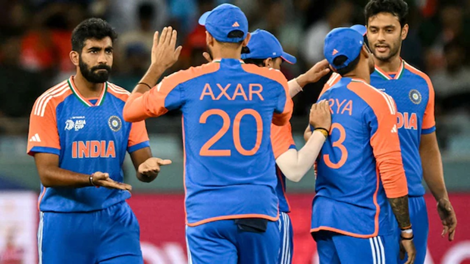 ಅಭಿಷೇಕ್ ಬ್ಯಾಟಿಂಗ್-ಕುಲ್ದೀಪ್ ಬೌಲಿಂಗ್ ಮೋಡಿ... Asia Cup 2025 ಫೈನಲ್ ಪ್ರವೇಶಿಸಿದ ಟೀಂ ಇಂಡಿಯಾ: ಬಾಂಗ್ಲಾ ವಿರುದ್ಧ 41 ರನ್ಗಳ ಭರ್ಜರಿ ಜಯ ಅಭಿಷೇಕ್ ಬ್ಯಾಟಿಂಗ್-ಕುಲ್ದೀಪ್ ಬೌಲಿಂಗ್ ಮೋಡಿ... Asia Cup 2025 ಫೈನಲ್ ಪ್ರವೇಶಿಸಿದ ಟೀಂ ಇಂಡಿಯಾ: ಬಾಂಗ್ಲಾ ವಿರುದ್ಧ 41 ರನ್ಗಳ ಭರ್ಜರಿ ಜಯ