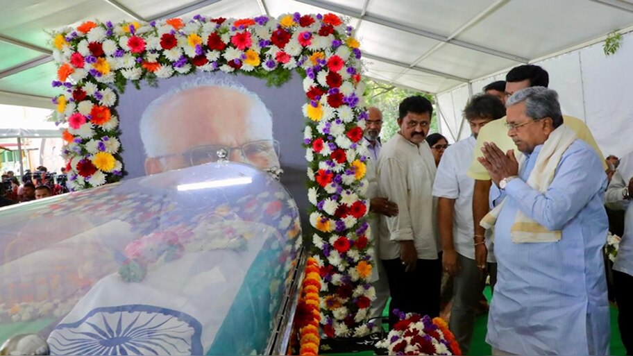 ಹಿರಿಯ ಸಾಹಿತಿ ಎಸ್.ಎಲ್.ಭೈರಪ್ಪನವರ ಸ್ಮರಣಾರ್ಥ ಮೈಸೂರಿನಲ್ಲಿ ಸ್ಮಾರಕ ನಿರ್ಮಾಣ: ಮುಖ್ಯಮಂತ್ರಿ ಘೋಷಣೆ