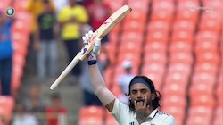 India vs West Indies Test: ಭರ್ಜರಿ ಶತಕ ಗಳಿಸಿ ಹೊಸ ಟೆಸ್ಟ್ ದಾಖಲೆ ನಿರ್ಮಿಸಿದ ಕನ್ನಡಿಗ ಕೆ.ಎಲ್ ರಾಹುಲ್..!