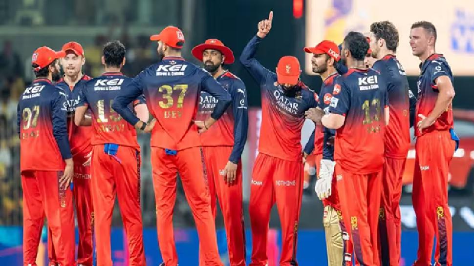 ಹರಾಜಿನಲ್ಲಿ T20 ಸ್ಪೆಷಲಿಸ್ಟ್ಗಳು.. RCB ಉಳಿಸಿಕೊಂಡ ಪಟ್ಟಿ ಇಲ್ಲಿದೆ.. ಯಾರ್ಯಾರಿದ್ದಾರೆ ಗೊತ್ತಾ? ಹರಾಜಿನಲ್ಲಿ T20 ಸ್ಪೆಷಲಿಸ್ಟ್ಗಳು.. RCB ಉಳಿಸಿಕೊಂಡ ಪಟ್ಟಿ ಇಲ್ಲಿದೆ.. ಯಾರ್ಯಾರಿದ್ದಾರೆ ಗೊತ್ತಾ?
