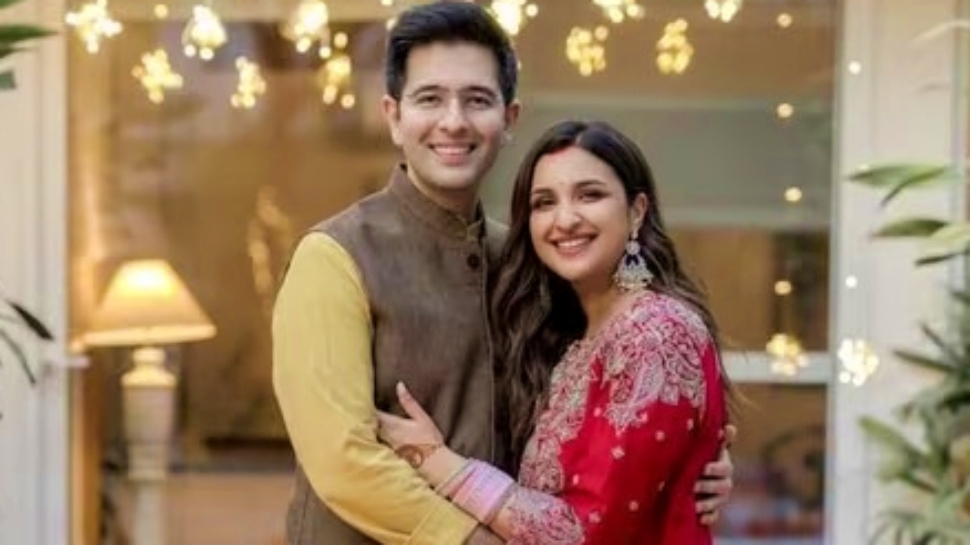 Parineeti Chopra : ಸಿಹಿ ಸುದ್ದಿ ನೀಡಿದ ಪರಿಣಿತಿ ಚೋಪ್ರಾ - ರಾಘವ್ ಚಡ್ಡಾ! ಸ್ಟಾರ್ ಜೋಡಿಗೆ ಗಂಡು ಮಗು ಜನನ Parineeti Chopra : ಸಿಹಿ ಸುದ್ದಿ ನೀಡಿದ ಪರಿಣಿತಿ ಚೋಪ್ರಾ - ರಾಘವ್ ಚಡ್ಡಾ! ಸ್ಟಾರ್ ಜೋಡಿಗೆ ಗಂಡು ಮಗು ಜನನ
