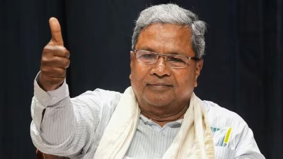 ನಿಮ್ಮ ಆಡಳಿತದಲ್ಲಿ ನೀವೇ ಸುಪ್ರಿಂ! ಕುರ್ಚಿ ಕದನದ ನಡುವೆ ಸಿದ್ದುಗೆ ಹೈ ಅಭಯ ನಿಮ್ಮ ಆಡಳಿತದಲ್ಲಿ ನೀವೇ ಸುಪ್ರಿಂ! ಕುರ್ಚಿ ಕದನದ ನಡುವೆ ಸಿದ್ದುಗೆ ಹೈ ಅಭಯ