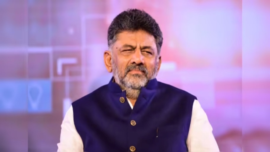 RSS ಬಗ್ಗೆ ಟ್ರಬಲ್ ಶೂಟರ್ ಸಾಫ್ಟ್ ಕಾರ್ನರ್ : ಸೈಲೆಂಟಾಗಿಯೇ ಕೈ ಹೈಕಮಾಂಡ್‌ಗೆ ಕನಕಪುರ ಬಂಡೆ ಸಂದೇಶ?