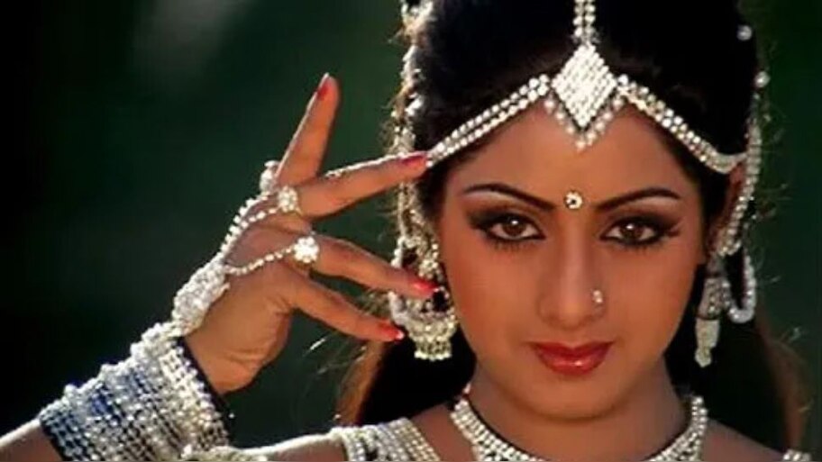 ಜಗದೇಕ ಸುಂದರಿ ಶ್ರೀದೇವಿಗೆ ಧ್ವನಿಯಾಗಿದ್ದ ನಟಿ! ಲಿವರ್‌ ಡ್ಯಾಮೇಜ್‌ನಿಂದ ಏಕಾಏಕಿ ಪ್ರಾಣ ಬಿಟ್ಟ ಬಹುಮುಖ ಪ್ರತಿಭೆ