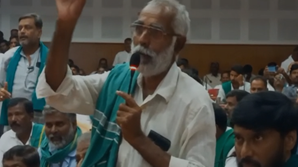 'ವೀರಪ್ಪನ್ ಇದ್ದಾಗಲೇ ಕಾಡು ಚೆನ್ನಾಗಿತ್ತು, ಅಕ್ರಮ ಗಣಿಗಾರಿಕೆ ನಡೆಯುತ್ತಿರಲಿಲ್ಲ' 'ವೀರಪ್ಪನ್ ಇದ್ದಾಗಲೇ ಕಾಡು ಚೆನ್ನಾಗಿತ್ತು, ಅಕ್ರಮ ಗಣಿಗಾರಿಕೆ ನಡೆಯುತ್ತಿರಲಿಲ್ಲ'