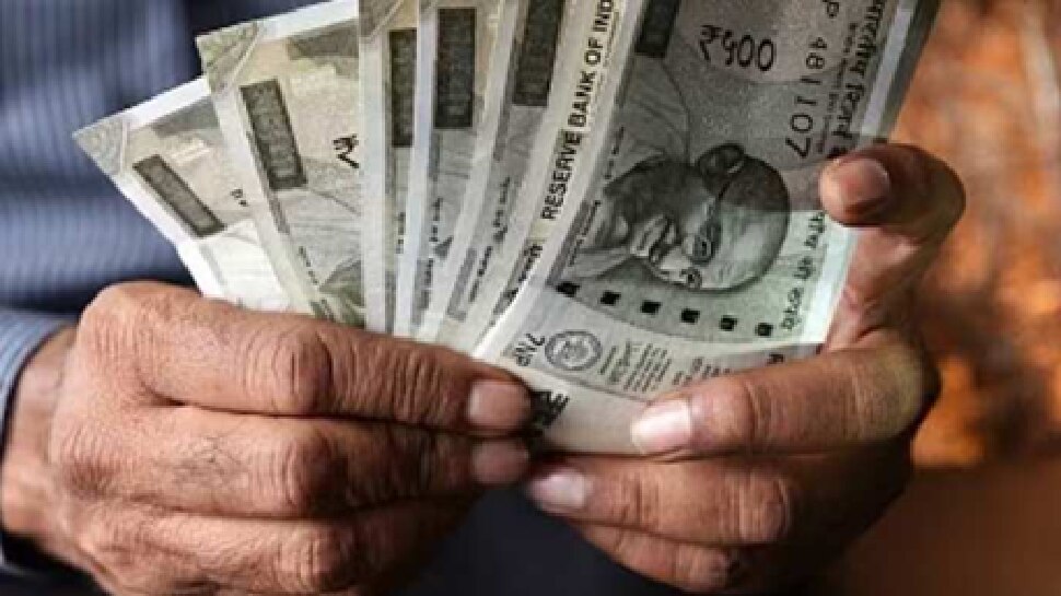 If you deposit Rs 200000 in this bank, you will get a fixed interest of ...