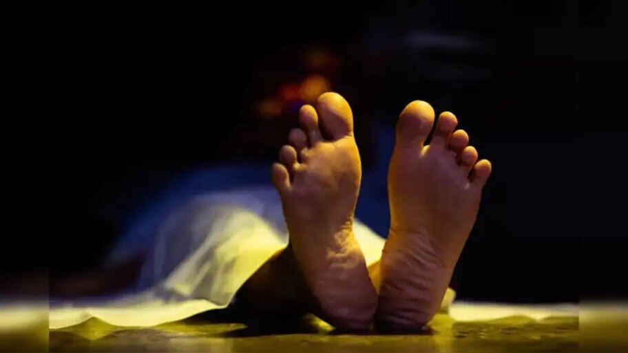 ಪುರಾಣಗಳಲ್ಲಿ ಉಲ್ಲೇಖಿಸಿದಂತೆ ಮೃತದೇಹವನ್ನು ಒಂಟಿಯಾಗಿ ಬಿಡಬಾರದು ಎನ್ನುವುದು ಯಾಕೆ ಗೊತ್ತಾ?  