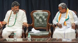  Karnataka Congress Crisis LIVE: ಕೊಟ್ಟ ಮಾತಿಗೆ ನಾನೆಂದೂ ತಪ್ಪುವುದಿಲ್ಲ,ಮುಂದಿನ ಬಜೆಟ್ ಗಳನ್ನು ನಾನೇ ಮಂಡಿಸುತ್ತೇನೆ-ಸಿಎಂ ಸಿದ್ದರಾಮಯ್ಯ