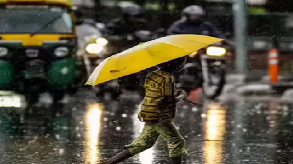 ಜುಮ್ಮು ಜುಮ್ಮು ಚಳಿ.. ಬೆಂಗಳೂರಿನಲ್ಲಿ ಮಳೆಯ ಸಿಂಚನ ಕೂಲ್ ಕೂಲ್ ವೆದರ್..! ಜುಮ್ಮು ಜುಮ್ಮು ಚಳಿ.. ಬೆಂಗಳೂರಿನಲ್ಲಿ ಮಳೆಯ ಸಿಂಚನ ಕೂಲ್ ಕೂಲ್ ವೆದರ್..!