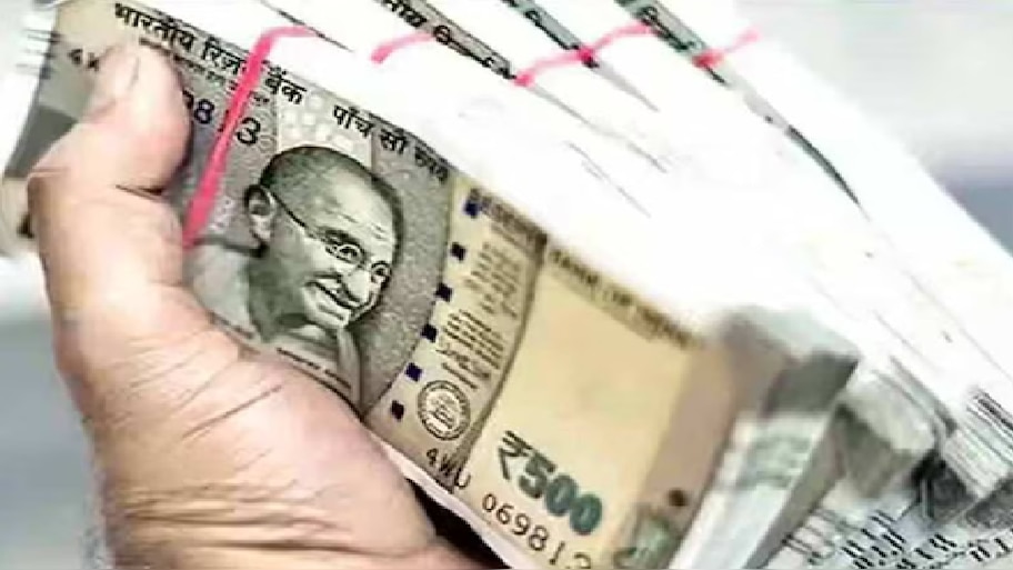 15 ವರ್ಷಗಳಲ್ಲಿ ₹1 ಕೋಟಿ ಹಣ ಗಳಿಸಲು ಪ್ರತಿತಿಂಗಳು ಎಷ್ಟು SIP ಮಾಡಬೇಕು? ಇಲ್ಲಿದೆ ಸಿಂಪಲ್‌ ಲೆಕ್ಕಾಚಾರ