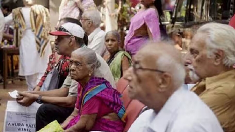 ಹಿರಿಯ ನಾಗರಿಕರಿಗೆ ಜಾಕ್‌ಪಾಟ್: ಪಿಂಚಣಿದಾರರ ಬಹುದಿನದ ಬೇಡಿಕೆಗೆ ಅಸ್ತು! ಸರ್ಕಾರದ ಮಾಸ್ಟರ್ ಪ್ಲಾನ್..