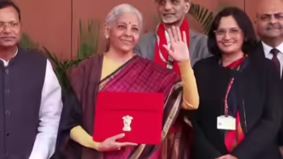 Budget 2026: ಬಜೆಟ್ನ ಪರಿಣಾಮದಿಂದ ಲಾಭ ಪಡೆಯುವ ವಲಯಗಳು ಯಾವುದು ಗೊತ್ತಾ? Budget 2026: ಬಜೆಟ್ನ ಪರಿಣಾಮದಿಂದ ಲಾಭ ಪಡೆಯುವ ವಲಯಗಳು ಯಾವುದು ಗೊತ್ತಾ?