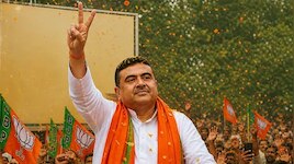 "ದೀದಿ" ನಾಡಲ್ಲಿ ಕೇಸರಿ ದರ್ಬಾರ್‌ ಶುರು..! ಬಂಗಾಳದ ನೂತನ ಸಿಎಂ ಸುವೇಂದು ಅಧಿಕಾರಿ