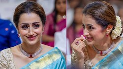 ವಿಜಯ್‌ ಪ್ರಮಾಣವಚನ, ಭಾರೀ ಮೌಲ್ಯದ ವಜ್ರಗಳ ನಕ್ಲೇಸ್‌ ಧರಿಸಿದ್ದ ತ್ರಿಶಾ.. ಕೊಡಿಸಿದ್ದು ಯಾರು, ಬೆಲೆ ಎಷ್ಟು?  