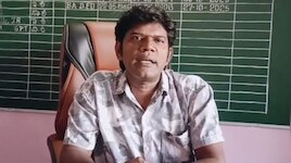 ಸರ್ಕಾರಿ ಶಾಲೆಗೆ ಕೊಠಡಿ ಕೇಳಿದ್ದಕ್ಕೆ ಮುಖ್ಯ ಶಿಕ್ಷಕನೇ ಅಮಾನತ್ತು..  ನೆಚ್ಚಿನ ಗುರುಗಳಿಗಾಗಿ ವಿದ್ಯಾರ್ಥಿಗಳು ಪ್ರತಿಭಟನೆ 