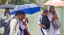 School Holiday: ಭಾರೀ ಮಳೆ ಎಚ್ಚರಿಕೆ.. ನಾಳೆ ಈ ಜಿಲ್ಲೆಯ ಶಾಲೆ ಕಾಲೇಜುಗಳಿಗೆ ರಜೆ ಘೋಷಣೆ