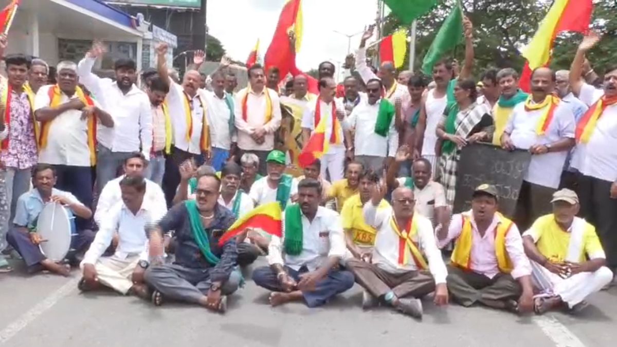 ಮಂಡ್ಯದಲ್ಲಿ ಕಾವೇರಿ ಪ್ರತಿಭಟನೆ ತೀವ್ರ; ನಾಳೆ ಬಂದ್ ಕರೆ