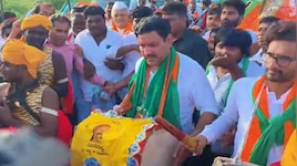 ಸದ್ಯದಲ್ಲೇ ಕಾಂಗ್ರೆಸ್‌ನ ಇನ್ನೊಂದು ವಿಕೆಟ್ ಪತನ : ಪಾದಯಾತ್ರೆ ವೇಳೆ ಬಿವೈವಿ ಶಾಕಿಂಗ್‌ ಹೇಳಿಕೆ