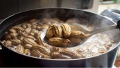 Boiled Peanuts : ಚಳಿಗಾಲದಲ್ಲಿ ಬೇಯಿಸಿದ ಕಡಲೆಕಾಯಿ ಸೇವಿಸಿದರೆ ಆರೋಗ್ಯಕ್ಕಿದೆ ಈ 5 ಆರೋಗ್ಯ ಪ್ರಯೋಜನಗಳು!