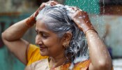 ಹೇರ್ ಡೈ ನಿಲ್ಲಿಸಿ..! ಈ ಶಾಂಪೂ ಹೇರ್ ಮಿಕ್ಸ್ ಬಳಸಿದರೆ ಸುಲಭವಾಗಿ ಕಪ್ಪಾಗುತ್ತೆ ಬಿಳಿ ಕೂದಲು..!