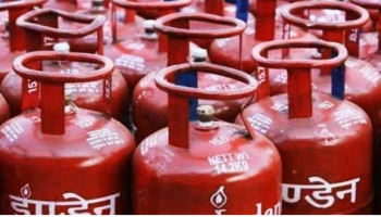 LPG Booking: ಕಡಿಮೆ ಬೆಲೆಯಲ್ಲಿ ಸಿಲಿಂಡರ್ ಖರೀದಿಸಲು ಸುವರ್ಣಾವಕಾಶ..!