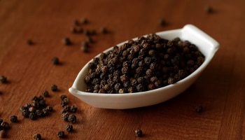 Benefits of Black Pepper: ಕೇವಲ ಅಡುಗೆಯಲ್ಲಷ್ಟೇ ಅಲ್ಲ, ಈ ಕೆಲಸಕ್ಕೂ ನೀವು ಕರಿ ಮೆಣಸು ಬಳಸಬಹುದು