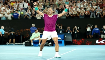 Australian Open 2022 Men&#039; s Final: ಐದು ಸೆಟ್ ಗಳ ರೋಚಕ ಪಂದ್ಯದಲ್ಲಿ Daniil Medvedev ಮಣಿಸಿ ಪ್ರಶಸ್ತಿ ತನ್ನದಾಗಿಸಿಕೊಂಡ Rafael Nadal