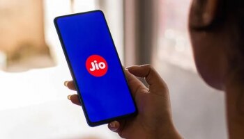 Jio Data Loan: Data ಖಾಲಿಯಾಗಿದ್ದು, ರಿಚಾರ್ಜ್ ಗಾಗಿ ಹಣವಿಲ್ಲವೇ? Jio ನೀಡುತ್ತಿದೆ ಉಚಿತ ಇಂಟರ್ನೆಟ್!