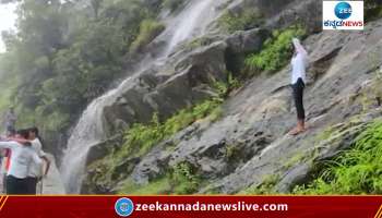  tourists enjoying in Charmadi ghat