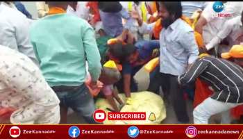 bjp workers fight for free towel in bagalkot