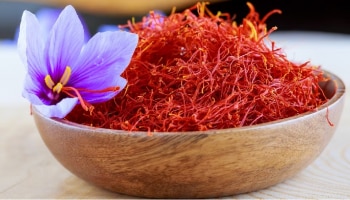 Saffron Water : ಈ ರೀತಿ ನೀರಿನಲ್ಲಿ ಕೇಸರಿ ಬೆರೆಸಿ ಕುಡಿಯಿರಿ, ಆರೋಗ್ಯಕ್ಕಿದೆ ಈ 8 ಅದ್ಭುತ ಪ್ರಯೋಜನ!