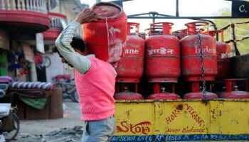 Good News: ವಾಣಿಜ್ಯ ಬಳಕೆಯ LPG ಸಿಲಿಂಡರ್ ಬೆಲೆಯಲ್ಲಿ ಭಾರೀ ಇಳಿಕೆ!