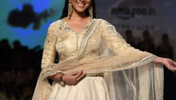 ಹೋಟೆಲ್‌ ಸರ್ವರ್‌ ಕೆಲಸ.. ಮದುವೆಗೂ ಮುನ್ನ ತಾಯಿ.. ಒಂದೇ ಒಂದು ಕಿಸ್‌ ಸೀನ್‌ನಿಂದ ಖ್ಯಾತಿ ಪಡೆದ ಸ್ಟಾರ್‌ ನಟಿ ಈಕೆ!!