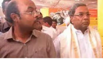 ಸಿಎಂ ತವರಿನಲ್ಲೇ ಚುನಾವಣಾ ಬಹಿಷ್ಕಾರ! ಸಿದ್ದು ಪುತ್ರನ ವಿರುದ್ಧ ಗ್ರಾಮಸ್ಥರ ಆಕ್ರೋಶ!