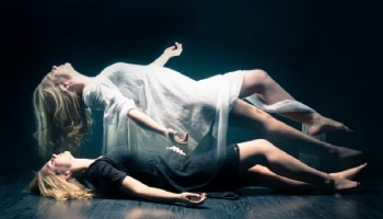 'ಸಾವಿನ ನಂತರ ಏನಾಗುತ್ತದೆ?' ಎಂದು ಗೂಗಲ್​ನಲ್ಲಿ ಸರ್ಚ್ ಮಾಡಿದ ಯುವತಿಗೆ ಏನಾಯ್ತು! ನಿಗೂಢ ಸಾವಿನ ರಹಸ್ಯ!!