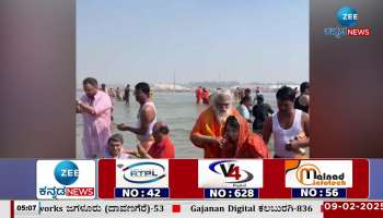 DCM DK Shivakumar and his wife took the holy bath of the Mahakumbh Mela!!