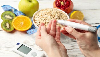 ಮಧುಮೇಹ ರೋಗಿಗಳು ಈ ಆಹಾರ ಸೇವಿಸಿದ್ರೆ ಬ್ಲಡ್‌ ಶುಗರ್‌ ತಕ್ಷಣವೇ ಕಂಟ್ರೋಲ್‌ ಆಗುತ್ತೆ!!