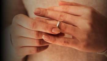 Silver Ring: ʻಈʼ ಬೆರಳಿಗೆ ಬೆಳ್ಳಿ ಉಂಗುರ ಹಾಕಿಕೊಳ್ಳುವುದರಿಂದ ಬದಾಲಗುತ್ತೆ ನಿಮ್ಮ ಅದೃಷ್ಟ! 