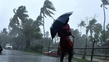 Rain Alert: ರಾಜ್ಯದಲ್ಲಿ ಮುಂದಿನ 2 ದಿನ ಎಡೆಬಿಡದೆ ಸುರಿಯಲಿದೆ ಮಳೆ: ಭಾರೀ ಗಾಳಿ ಸಹಿತ ವರುಣಾರ್ಭಟದ ಮುನ್ಸೂಚನೆ.. ಇಲ್ಲೆಲ್ಲಾ ಶಾಲೆಗಳಿಗೆ ರಜೆ? 