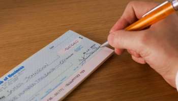 ಚೆಕ್ ಮೇಲೆ &#039;Only&#039; ಅಂತ ಏಕೆ ಬರೆಯಬೇಕು.. ಬರೆಯದಿದ್ದರೆ ಏನಾಗುತ್ತೆ ಗೊತ್ತೆ? ಈ ತಪ್ಪು ಮಾಡ್ಬೇಡಿ 