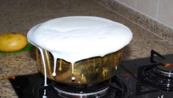 ಇದೊಂದು ಟಿಪ್ಸ್ ಬಳಸಿದರೆ ಗ್ಯಾಸ್ ಮೇಲಿಟ್ಟಿರುವ ಹಾಲು ಎಷ್ಟು ಹೊತ್ತಾದರೂ ಉಕ್ಕಿ ಚೆಲ್ಲುವುದೇ ಇಲ್ಲ 