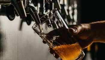 ಸರ್ಕಾರದ ಸಂಚಲನಾತ್ಮಕ ನಿರ್ಧಾರ.. ಇಷ್ಟ ಬಂದಂತೆ ಮದ್ಯ ಕುಡಿದರೆ ಬೀಳುತ್ತೆ ದಂಡ! ಈ ನಿಯಮಗಳನ್ನ ಪಾಲಿಸಲೇಬೇಕು.. 