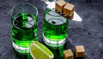 ವಿಸ್ಕಿ, ಟಕಿಲಾ ಅಲ್ಲ.. ಇದೇ ನೋಡಿ ಜಗತ್ತಿನ ಅತ್ಯಂತ ಸ್ಟ್ರಾಂಗ್‌ ಆಲ್ಕೊಹಾಲ್‌! ಒಂದು ಪೆಗ್‌ ಕುಡಿದ್ರೆ ನೀವು ಮೇಲೆ ಎದ್ದೇಳಲ್ಲ