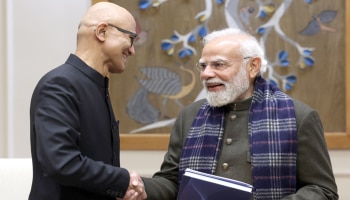  ಭಾರತದಲ್ಲಿ ಇಡೀ ಏಷ್ಯಾದಲ್ಲಿ ಅತಿ ದೊಡ್ಡ ಹೂಡಿಕೆಗೆ ಮುಂದಾದ ಮೈಕ್ರೋಸಾಫ್ಟ್..! ₹1.5 ಲಕ್ಷ ಕೋಟಿ ಹೂಡಿಕೆಗೆ ನಿರ್ಧಾರ..!