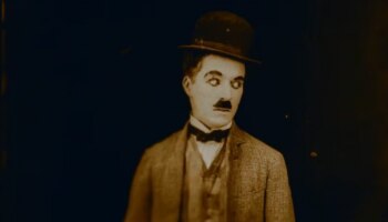 ಜಗತ್ತನ್ನೇ ನಗಿಸಿದ್ದ ಹಾಸ್ಯ ದಿಗ್ಗಜ ಚಾರ್ಲಿ ಚಾಪ್ಲಿನ್‌ನಿಗೆ ಎಷ್ಟು ಮದುವೆ ಆಗಿತ್ತು ಗೊತ್ತಾ? 54 ನೇ ವಯಸ್ಸಿನಲ್ಲಿ 18ವರ್ಷದ ಯುವತಿಯೊಂದಿಗೆ ಮದುವೆ!